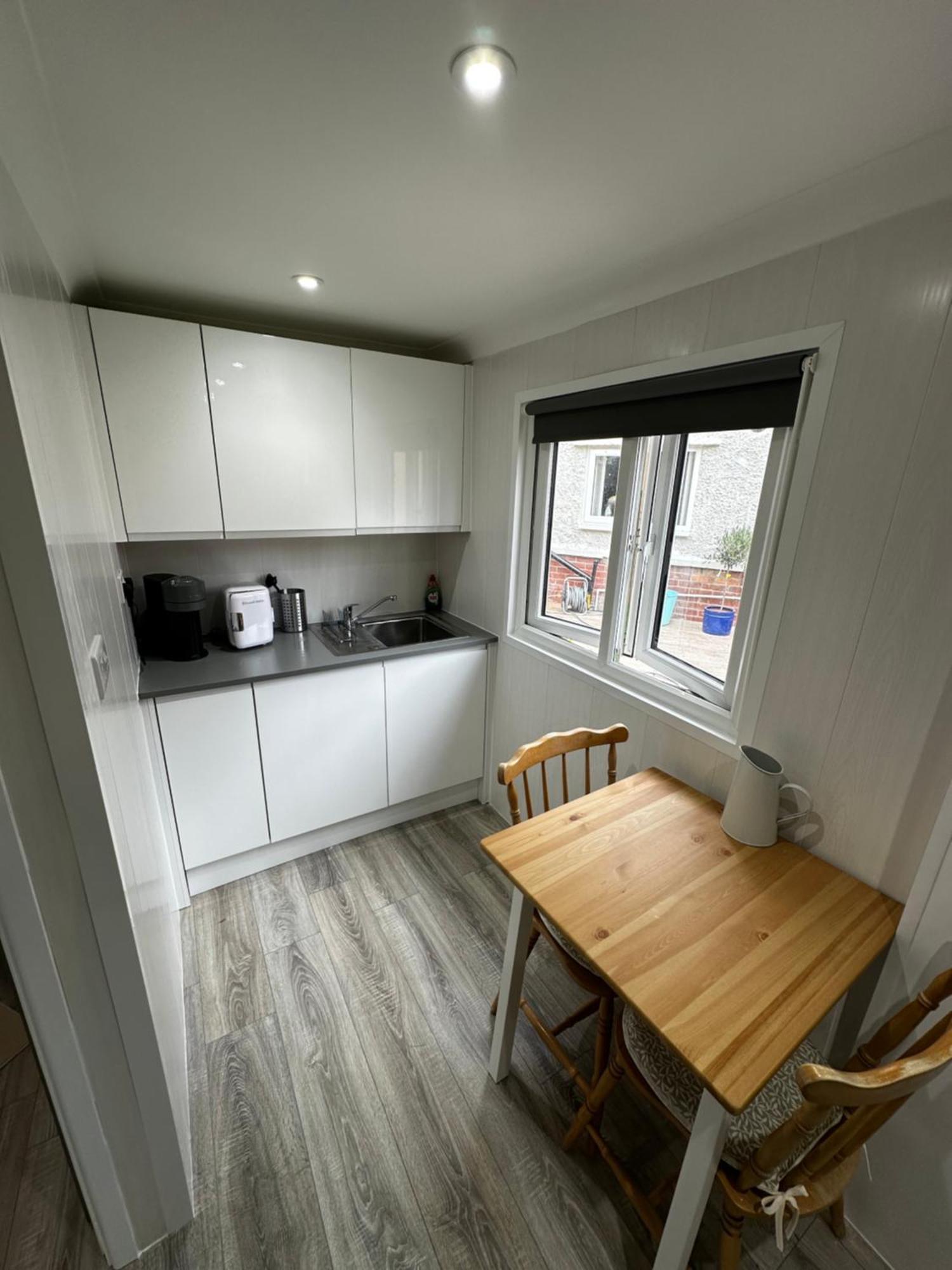 Peaceful Southbourne Studio - Pets Welcome 본머스 외부 사진