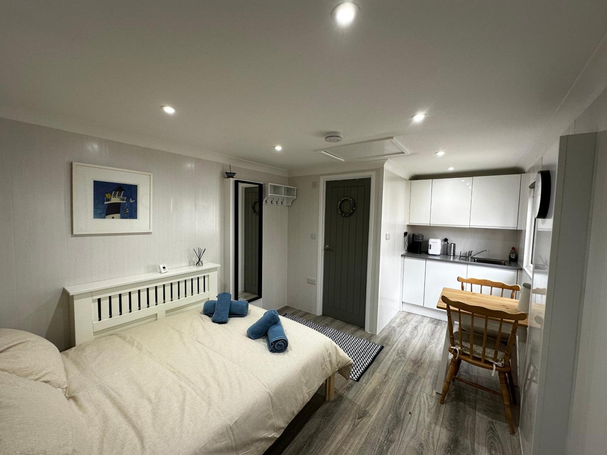 Peaceful Southbourne Studio - Pets Welcome 본머스 외부 사진
